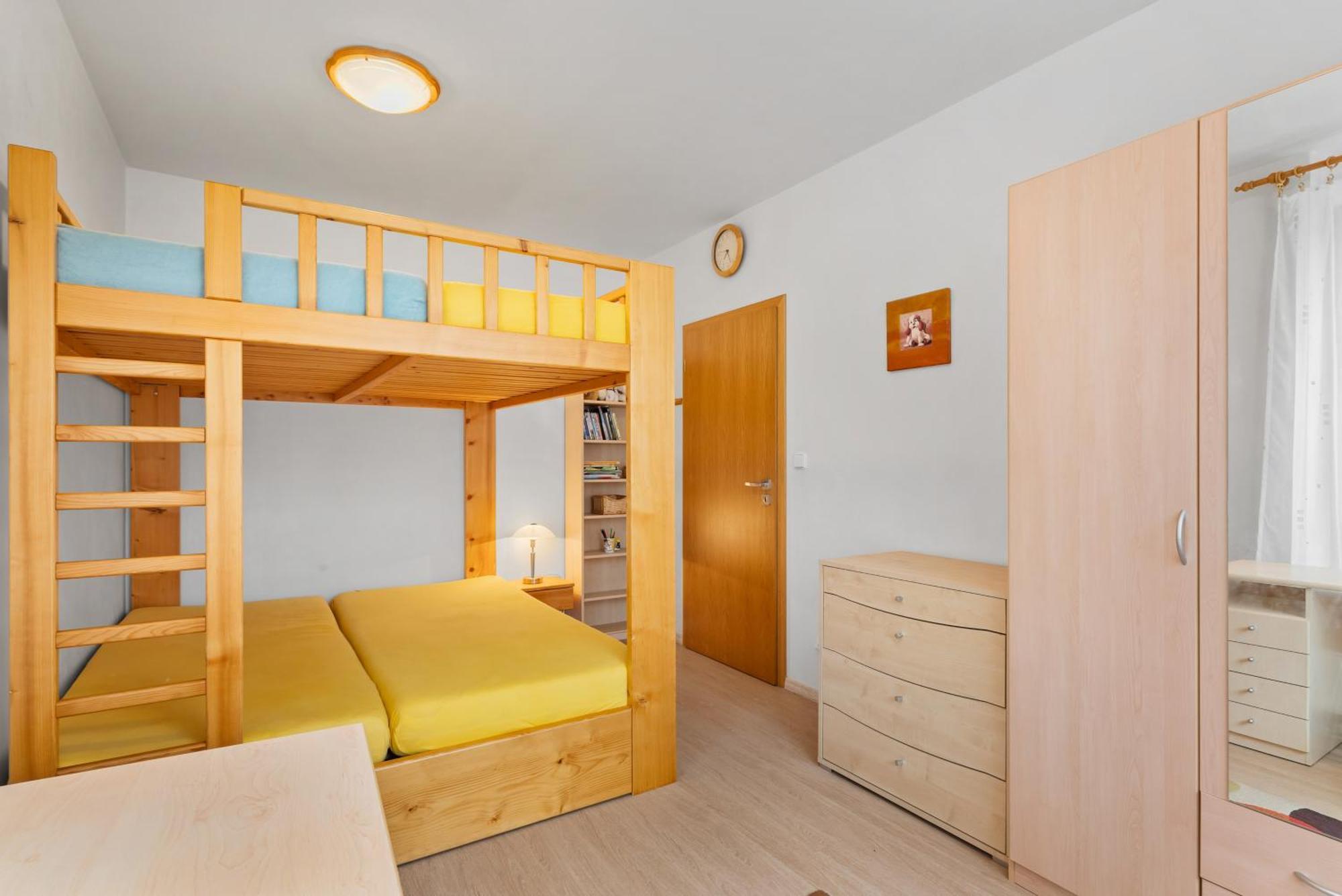 WELLNESS APARTMÁN RESIDENT HARRACHOV C308 Horský apartmán 2KK s velkou terasou a vlastním parkováním v garáži Esterno foto