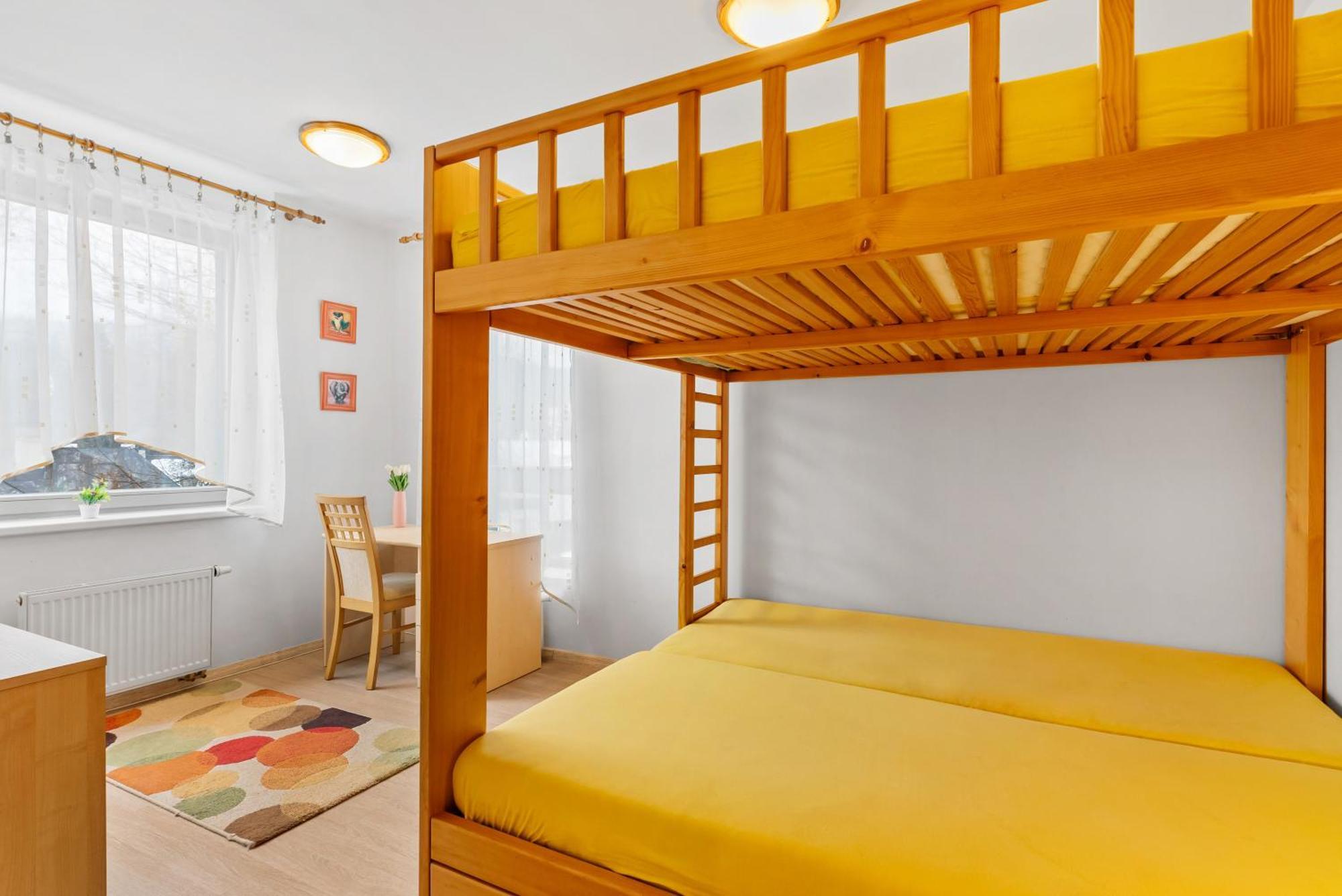 WELLNESS APARTMÁN RESIDENT HARRACHOV C308 Horský apartmán 2KK s velkou terasou a vlastním parkováním v garáži Esterno foto