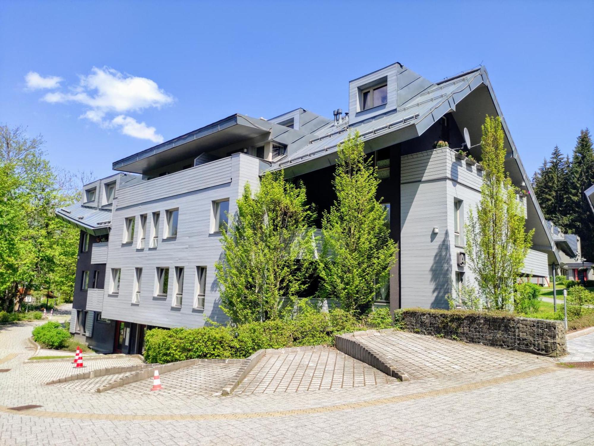 WELLNESS APARTMÁN RESIDENT HARRACHOV C308 Horský apartmán 2KK s velkou terasou a vlastním parkováním v garáži Esterno foto